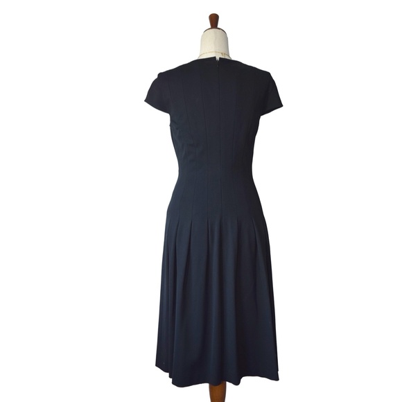 Escada Black Cap Sleeve Pleated Dress. Viscose Blend. Size 36 (US 6) - Picture 4 of 6